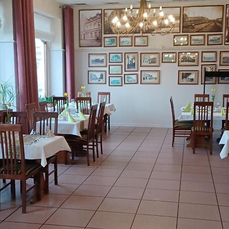 Wielkopolanka Pokoje Goscinne I Restauracja Chodzież Eksteriør bilde